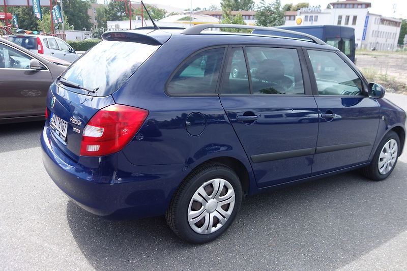 Škoda Fabia 1,2TSi 77 kW DSG !!! Servisová - fotka 10 z 30