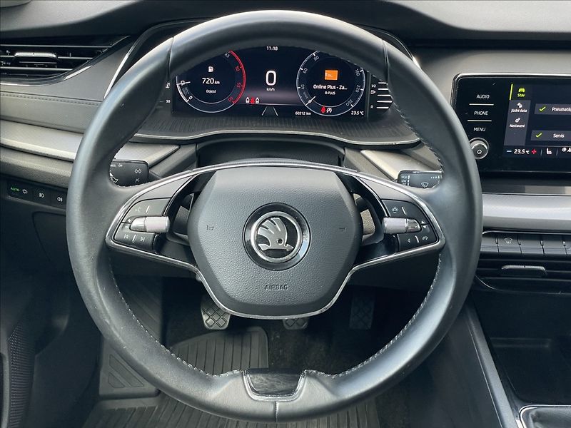Škoda Octavia 2,0 TDI Combi Ambition Plus - fotka 8 z 23