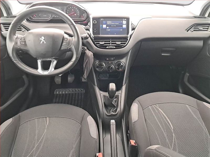 Peugeot 208 (2015) 1.2 PureTech, ČR,1.maj - fotka 8 z 15