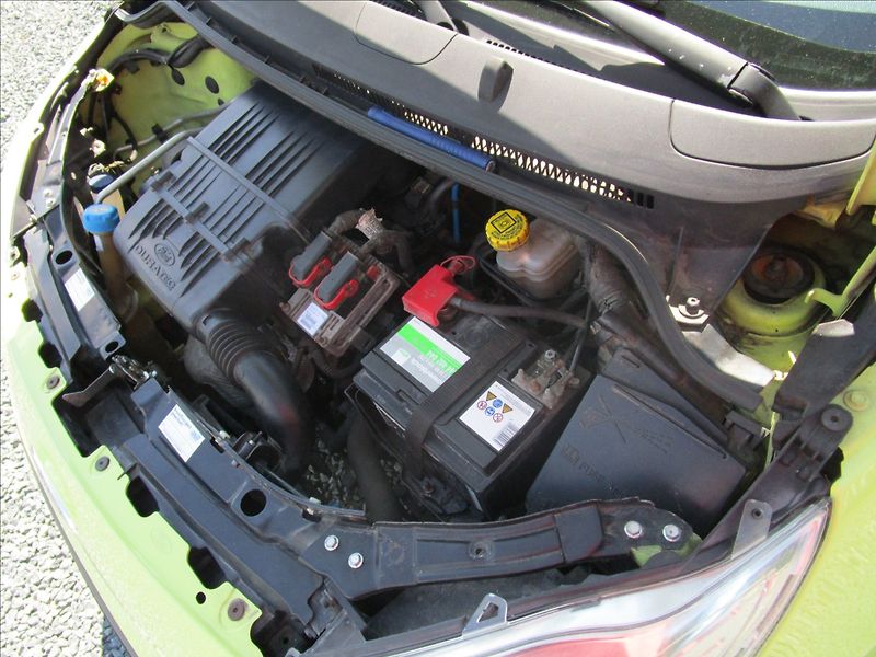 Ford Ka 1.2i Trend, Klima - fotka 32 z 34