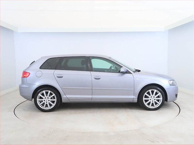 Audi A3 (2005) 1.6, po STK, v provozu - fotka 6 z 13