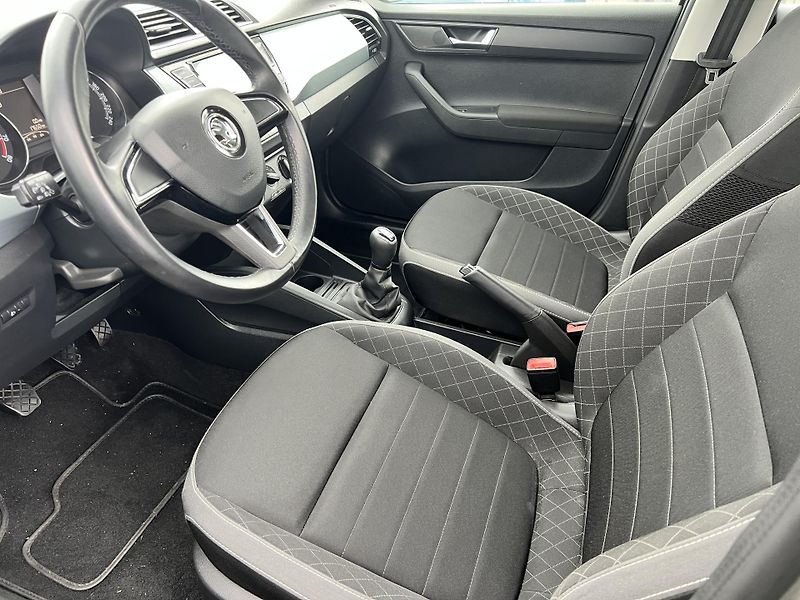 Škoda Fabia 1.0MPi 55kw KLIMA ALU PŮVOD ČR - fotka 9 z 35