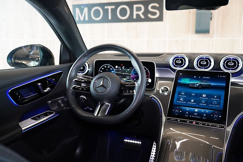 Mercedes-Benz GLC 220d Kupé 4M AMG, Masáž, 360° - fotka 49 z 50