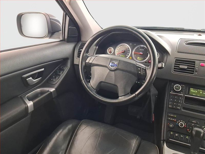 Volvo XC90 (2010) D5, 4X4, Automat, 7 míst - fotka 7 z 21