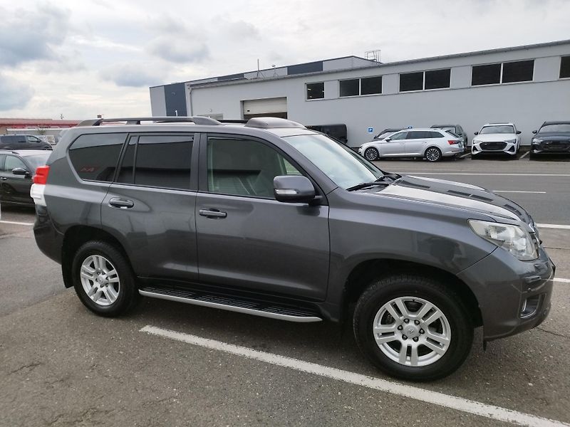 Toyota Land Cruiser (2013) - fotka 4 z 27