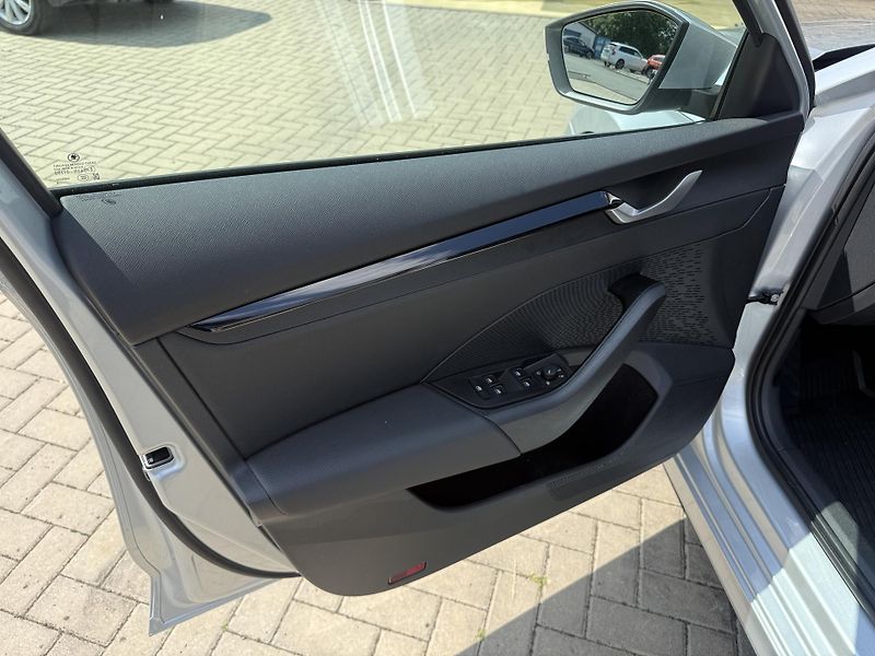 Škoda Octavia (2024) 2.0 TDI 110kw DSG - fotka 9 z 15