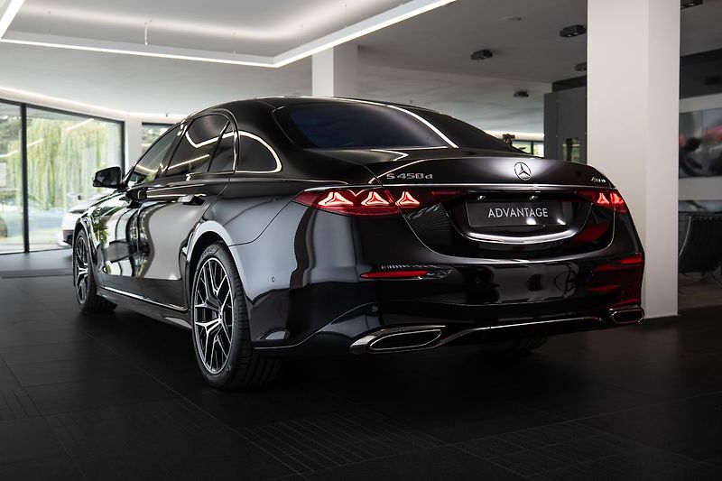 Mercedes-Benz Třídy S - fotka 4 z 27