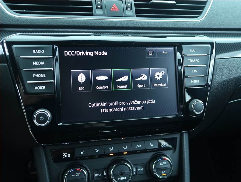 Škoda Superb (2017) Sportline 2.0 TDI, Automat - fotka 18 z 20