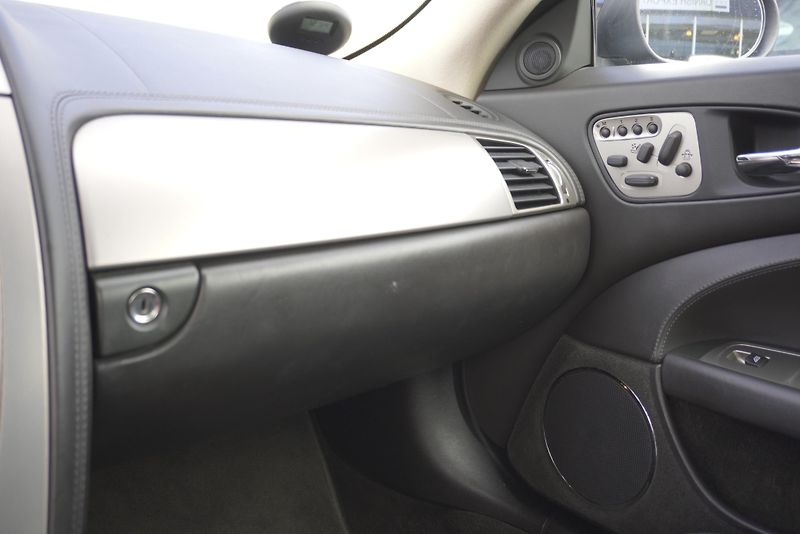 Jaguar XK8 4,2I AUT. - fotka 33 z 41