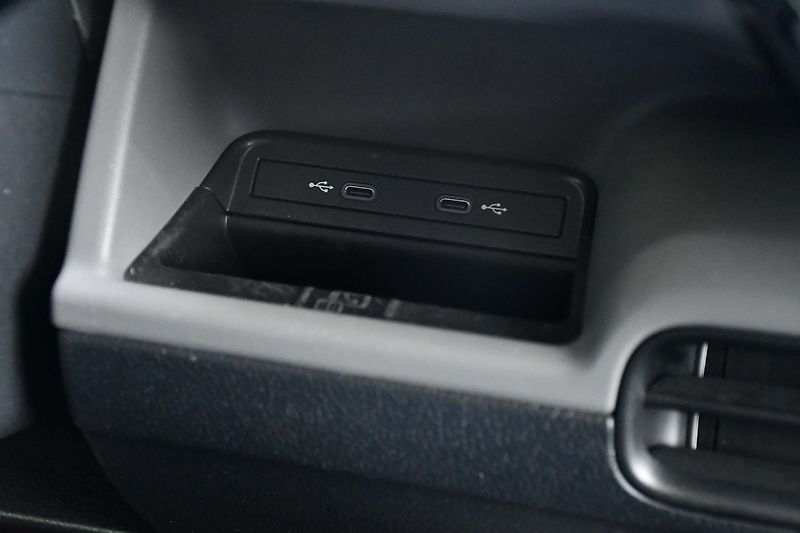 Volkswagen ID.Buzz PRO 360° ČR IQLED TAŽNÉ SoH 97 - fotka 31 z 52