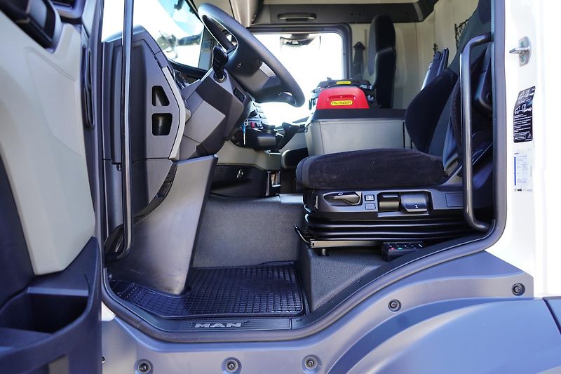 MAN TGS (2021) 33.510 / 6 X 4 / HDS PALFINGER - fotka 49 z 70