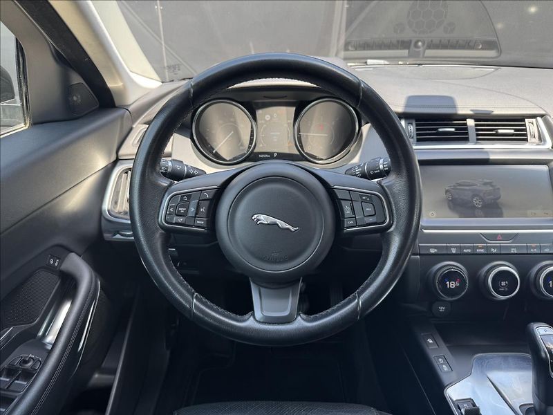 Jaguar E-Pace 2,0 D150 S AWD AT DPH - fotka 16 z 28