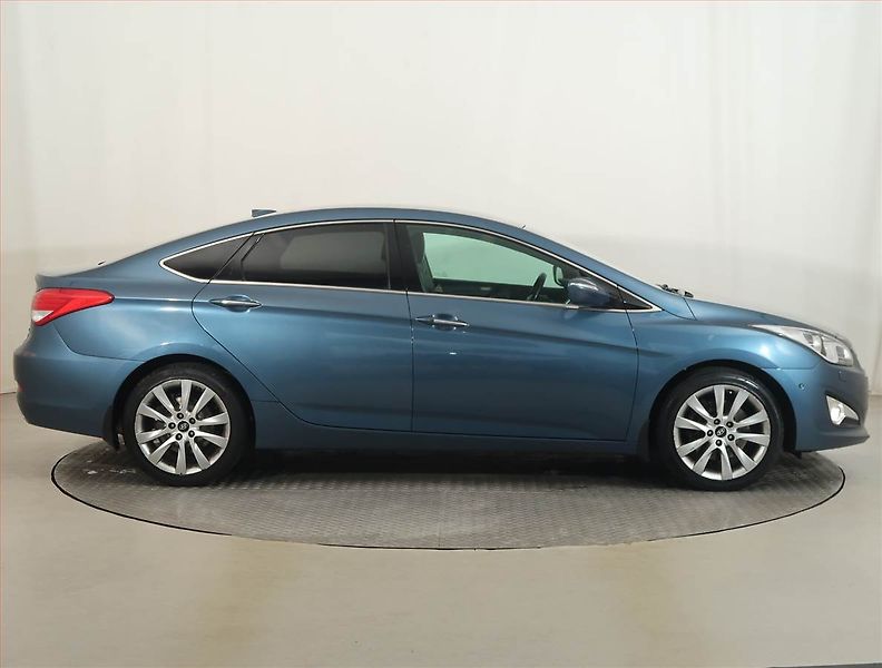 Hyundai i40 (2012) 1.7 CRDi, Serv.kniha, Navi - fotka 6 z 23