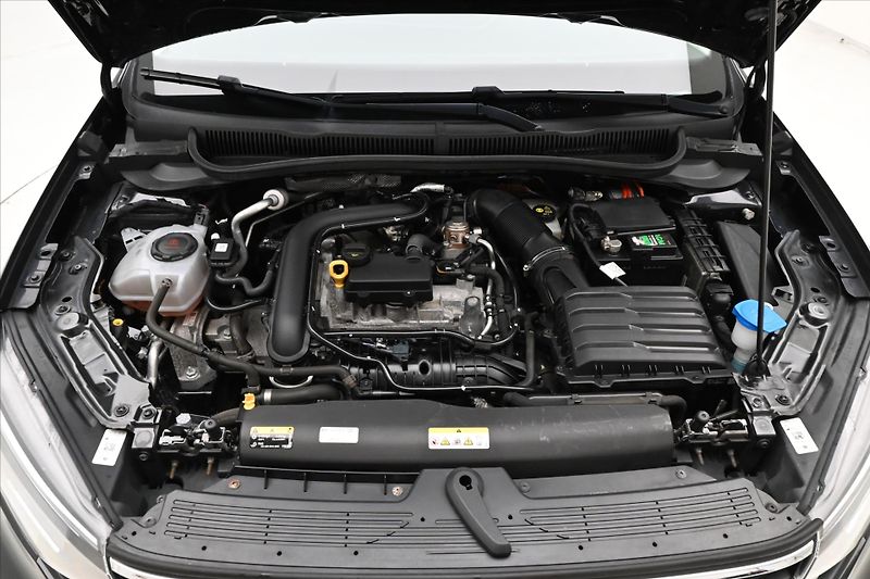 Volkswagen Taigo 1,0 TSI 81 kW DSG LIFE Záruka - fotka 9 z 29