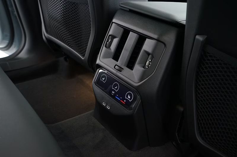 BMW X3 30e xDrive El tažné Harman TOP - fotka 9 z 11