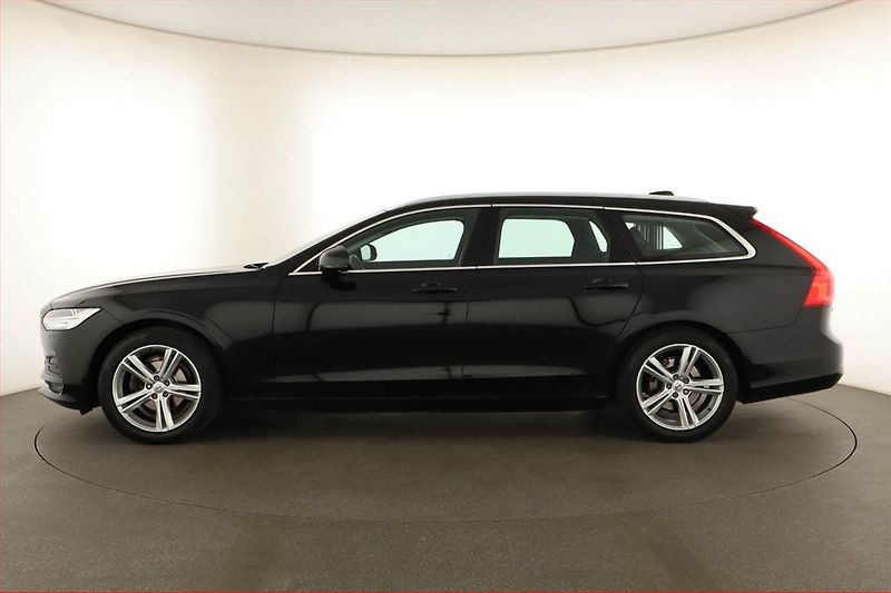 Volvo V90 (2018) D3, Automat, Serv.kniha, Kůže - fotka 3 z 20