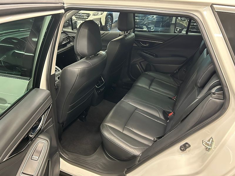 Subaru Outback (2023) 2.5 TOURING 2023 | Záruka - fotka 19 z 53