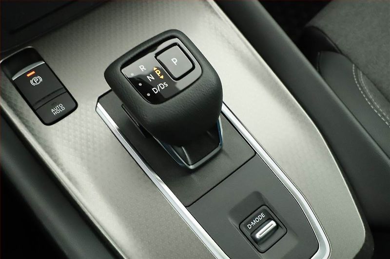 Nissan Qashqai (2025) 1.3 DIG-T MHEV, N-CONNECTA - fotka 12 z 20