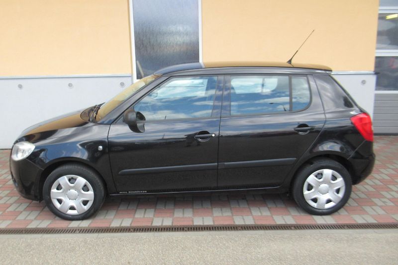 Škoda Fabia 1.2i KLIMA - fotka 6 z 32