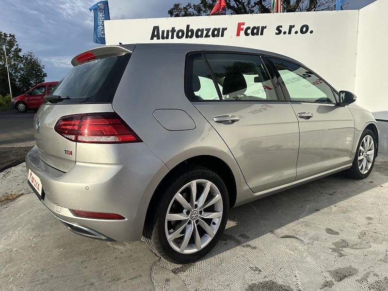 Volkswagen Golf (2017) 1,6 TDI 85kW, rezervace - fotka 8 z 25
