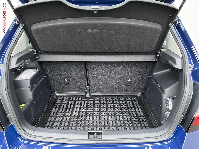 Škoda Fabia (2017) 1.0 TSi, Active, park.čidla - fotka 7 z 18