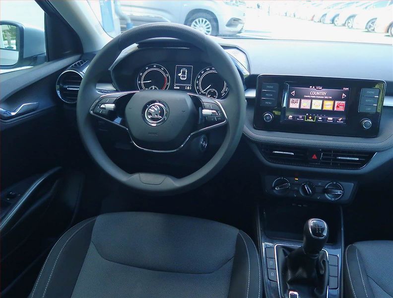 Škoda Fabia (2023) Ambition Plus 1.0, Tempomat - fotka 7 z 15
