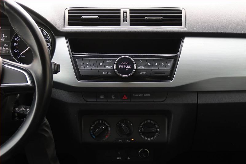 Škoda Fabia (2016) 1.2 TSI, ČR,1.maj, Serv.kniha - fotka 12 z 14