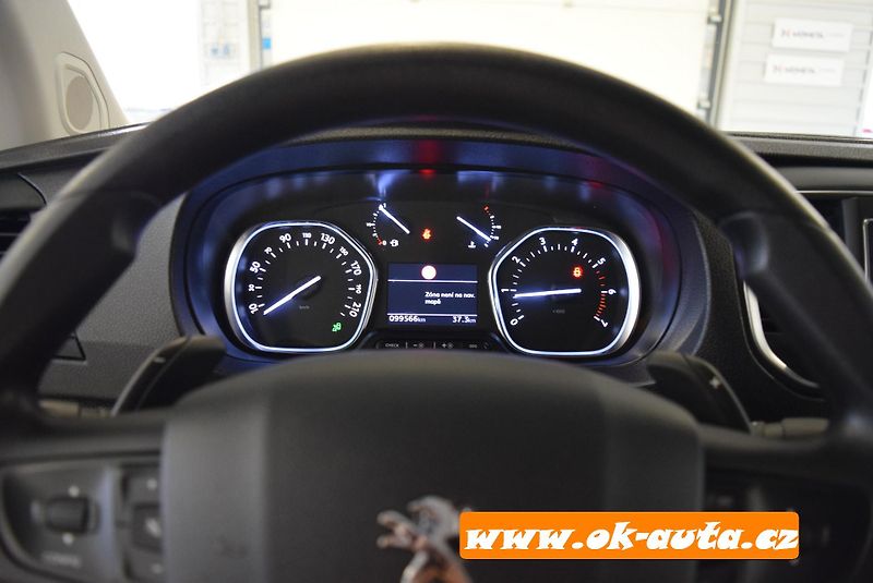 Peugeot Expert 2.0 BHDI LONG 6.MÍST AUTOMAT   - fotka 36 z 56