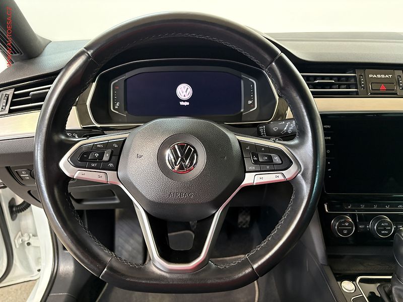 Volkswagen Passat (2020) 2.0 TDi, DSG, navi, LED - fotka 17 z 19