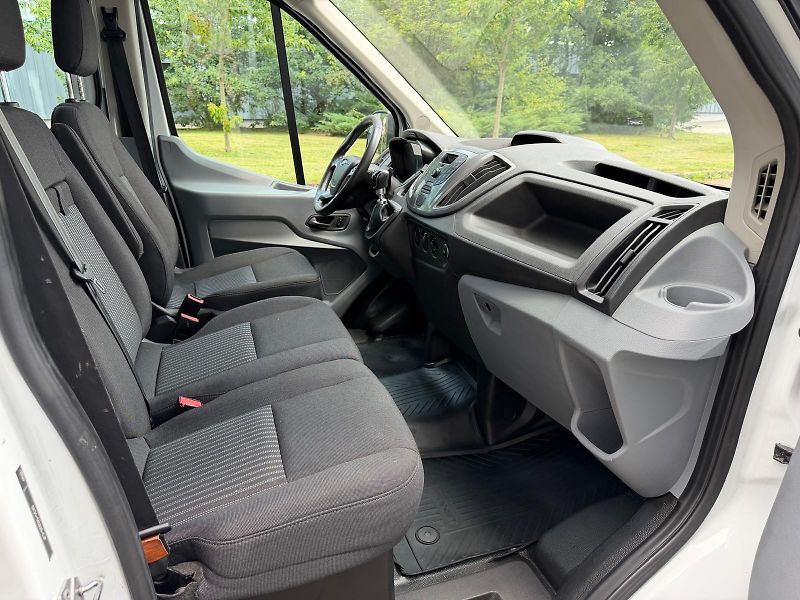 Ford Transit 2,0 TDCi / 3-sklopka / 1.maj.  - fotka 15 z 25