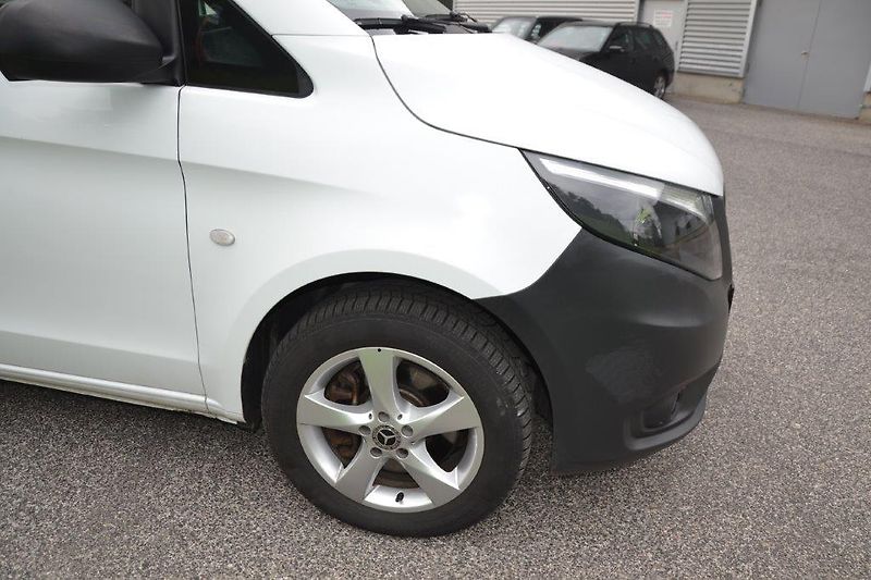 Mercedes-Benz Vito 4x4  7G automat 8-míst - fotka 21 z 29
