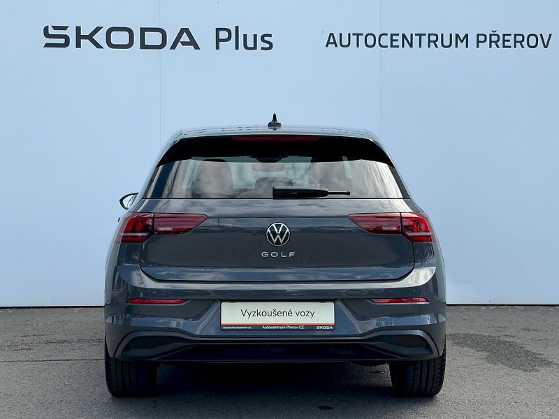 Volkswagen Golf (2025) 1.5 TSI 85kW People - fotka 33 z 35
