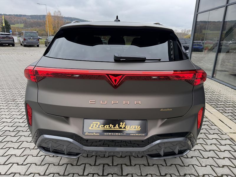 Cupra Terramar (2026) 2.0TSI 150kW 4WD R20 NT DCC CZ - fotka 9 z 50
