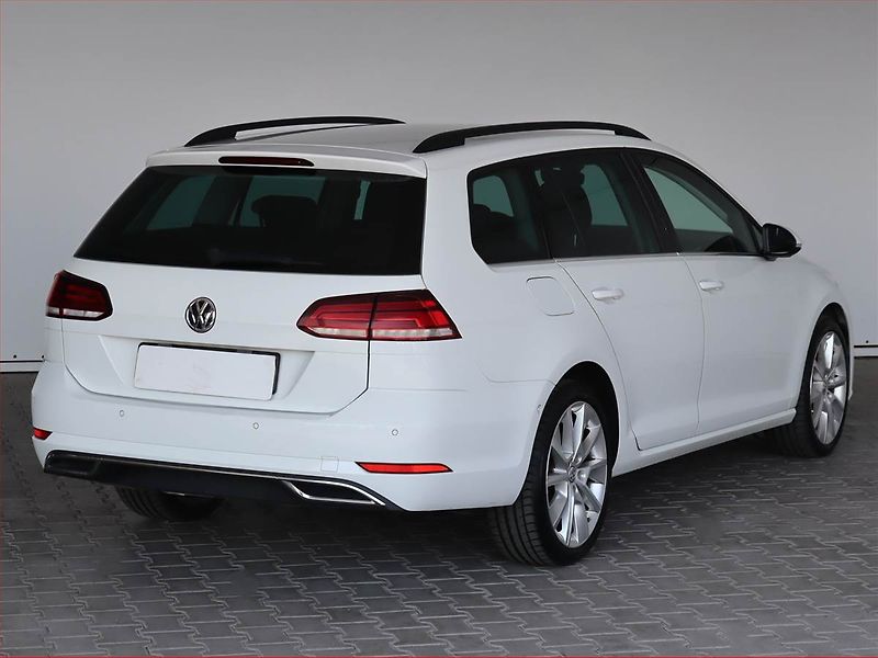 Volkswagen Golf (2017) 2.0 TDI, Automat, Kůže - fotka 5 z 21