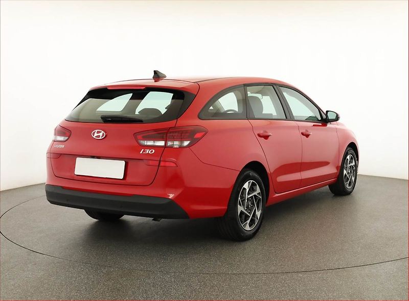 Hyundai i30 (2026) 1.5 DPI, Comfort, NAvi - fotka 5 z 21