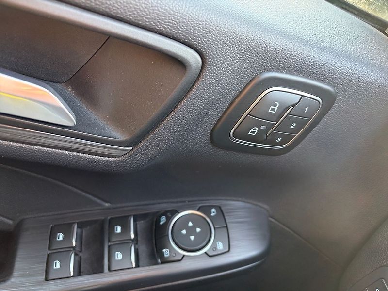 Ford Kuga ACTIVE X PHEV CZ ZÁRUKA TOP VÝ - fotka 17 z 18
