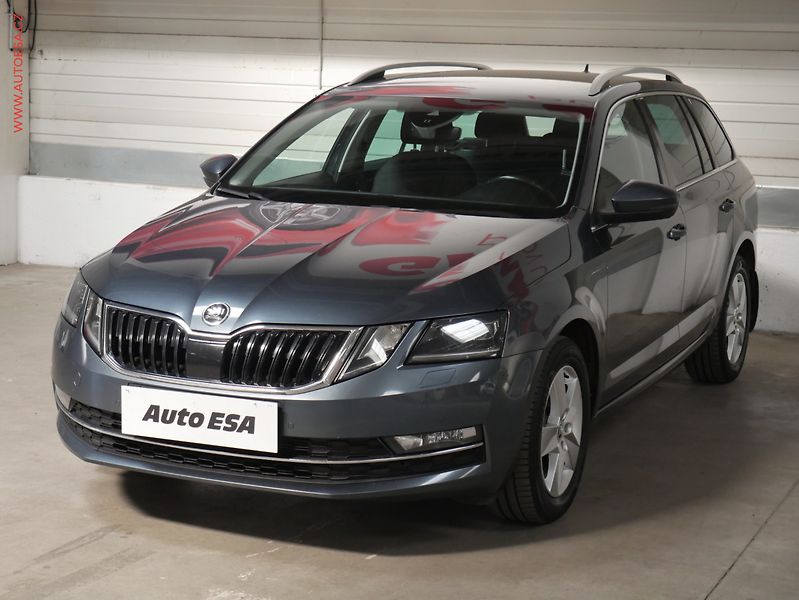 Škoda Octavia (2019) 2.0 TDI, 1.maj, DSG, navi - fotka 3 z 24
