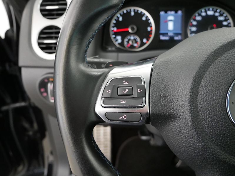 Volkswagen Tiguan - fotka 15 z 25
