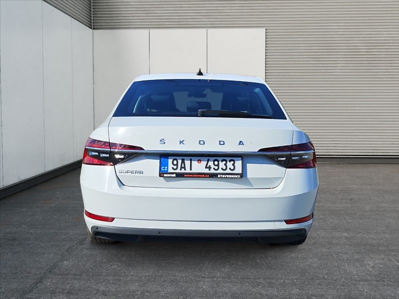 Škoda Superb 2,0 TDI 147 Style DSG - fotka 4 z 11