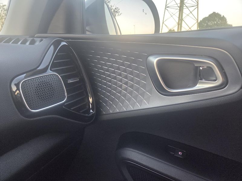 Kia e-Soul (2022) 64 kWh SoH 97,3%,Vision,DPH - fotka 34 z 41