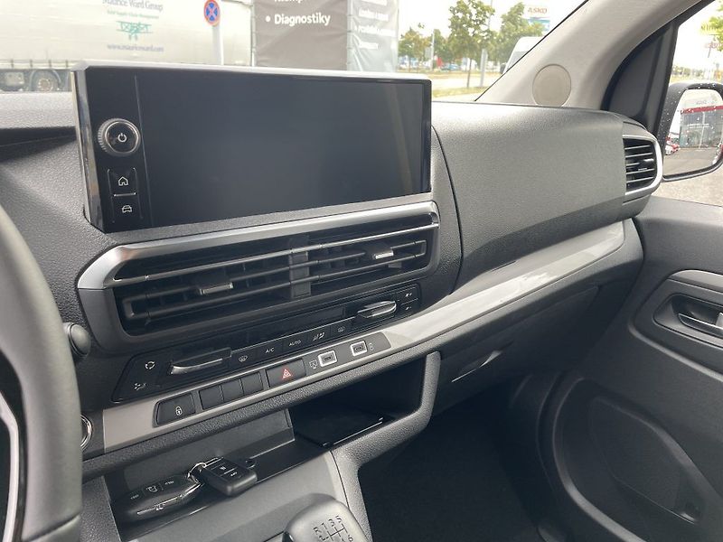 Toyota ProAce Verso 2.0D 6MT Family ODBĚR IHNED - fotka 18 z 28