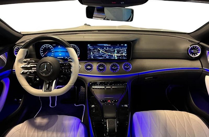 Mercedes-Benz AMG GT 4 63 SE Performance 360k HuD - fotka 10 z 24