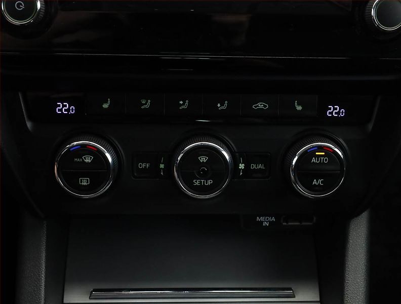 Škoda Octavia (2015) Ambition 2.0 TDI, Automat - fotka 12 z 18