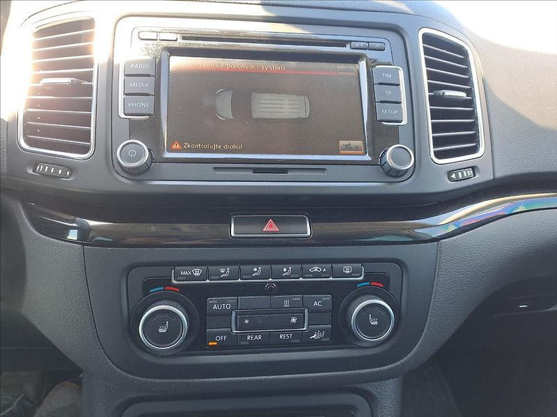 Seat Alhambra 2,0 TDI - fotka 15 z 17