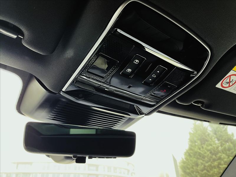 Land Rover Range Rover Sport (2026) 3,0 D300 DYNAMIC SE - fotka 29 z 35