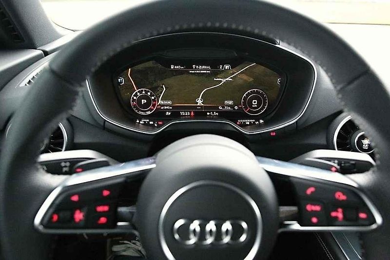 Audi TT Coupé quattro.