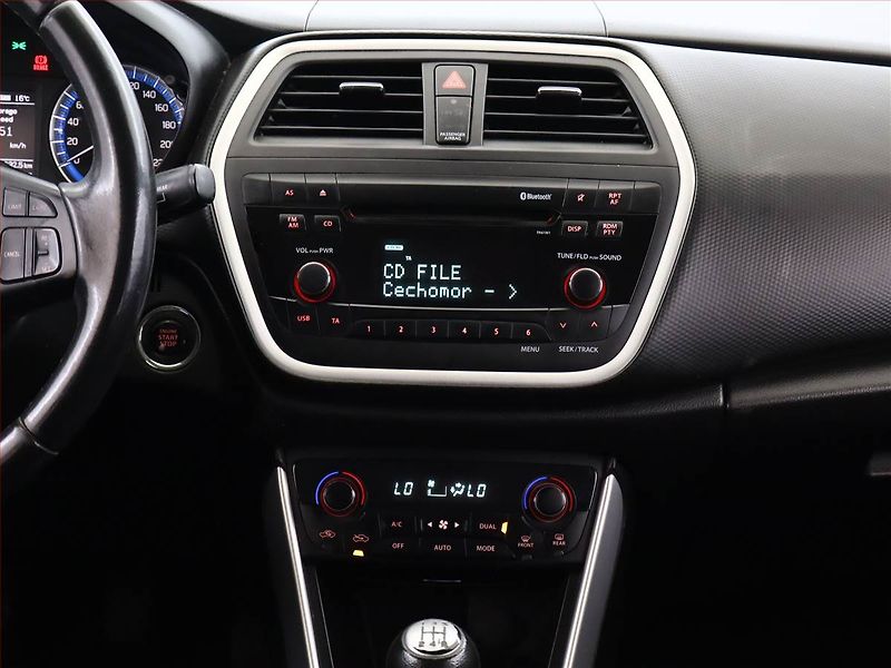 Suzuki SX4 S-Cross (2013) 1.6 VVT AllGrip, 4X4, ČR - fotka 9 z 14