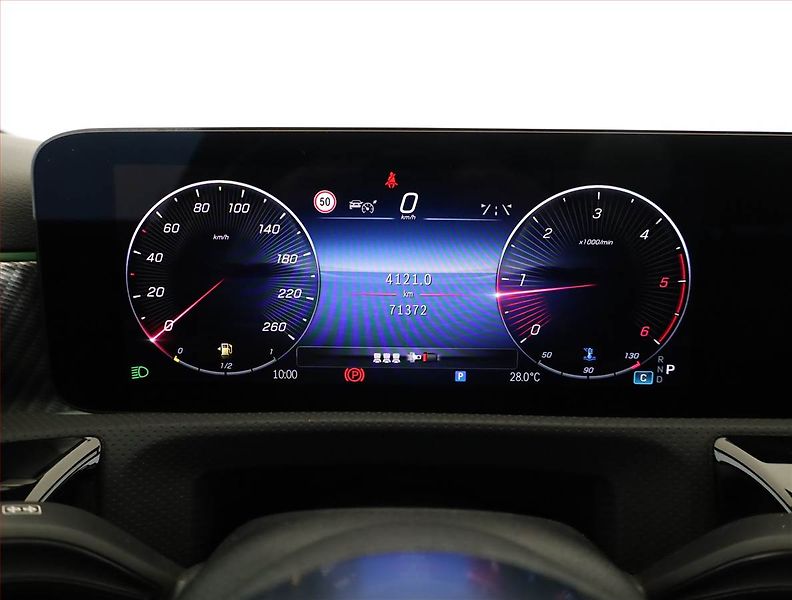 Mercedes-Benz Třídy A (2024) A 200 d - fotka 8 z 23
