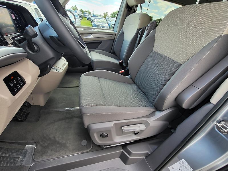 Volkswagen Multivan Long Life 2,0 TDI 110kW 10km - fotka 12 z 29