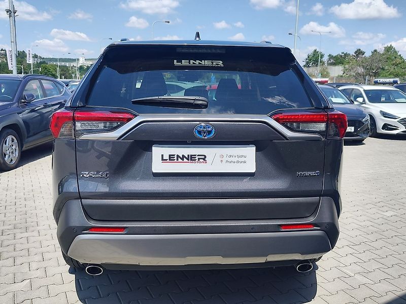 Toyota RAV4 2.5 HEV/163kW Executive 4WD - fotka 6 z 32